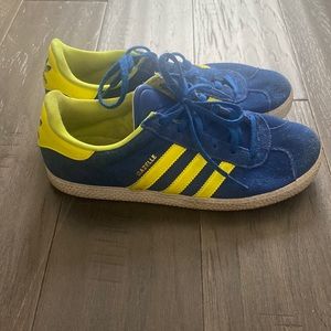 Adidas Gazelle Sneaker 5.5Y Blue W/ Lime Green Stripe